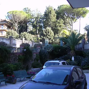 Hotel Casa Per Ferie Suore Domenicane, Rome